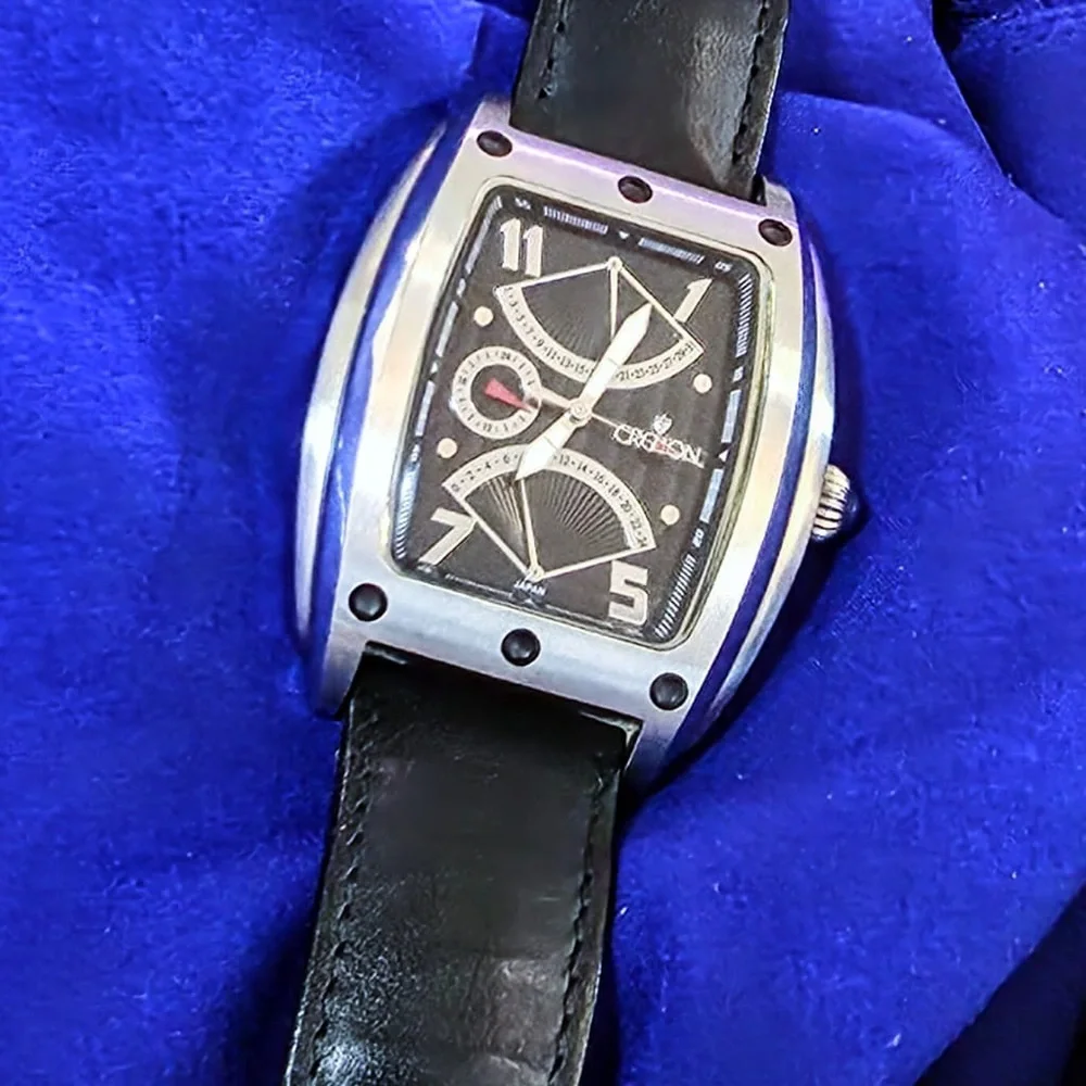 Croton Retrogade Day Date Classic Mens Watch